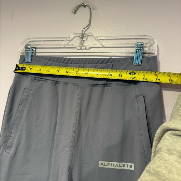 Alphalete men’s pro elite joggers - Picture 2 of 3